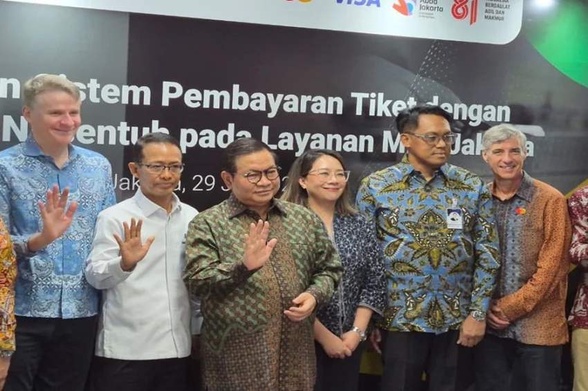 Gubernur DKI Jakarta Pramono Anung saat meninjau kondisi di Blok M Plaza