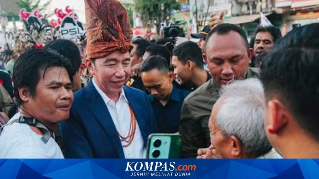 Presiden ke-7 RI Joko Widodo saat menghadiri Rakorda PSI di Kota Kupang