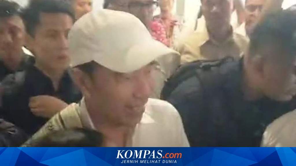 Presiden ke-7 RI Joko Widodo disambut warga di Kupang