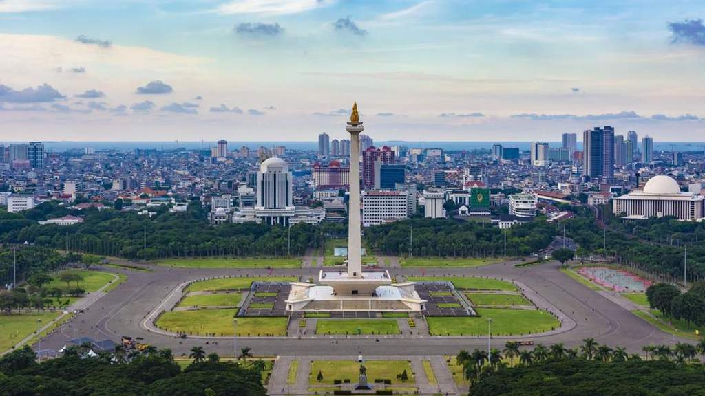 Suasana persiapan pengamanan dan rekayasa lalu lintas di kawasan Monas